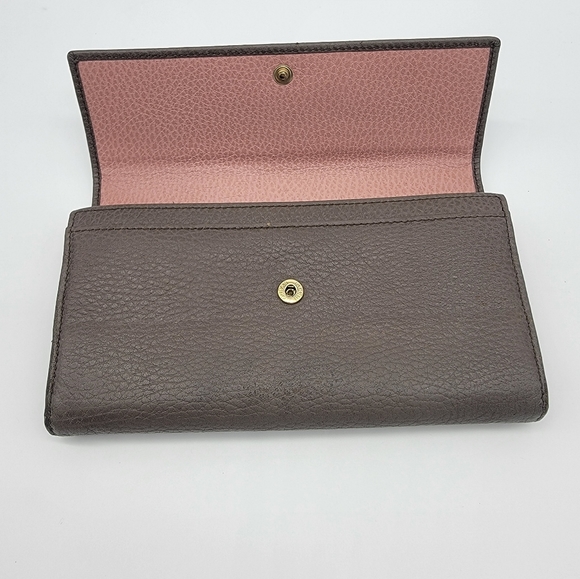 Authentic Preowned Gucci Bifold Wallet - Picture 7 of 14